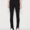 Edc By Esprit Legging - Black -Esprit 04743d6fe21c411993f6664f9fa78aeb