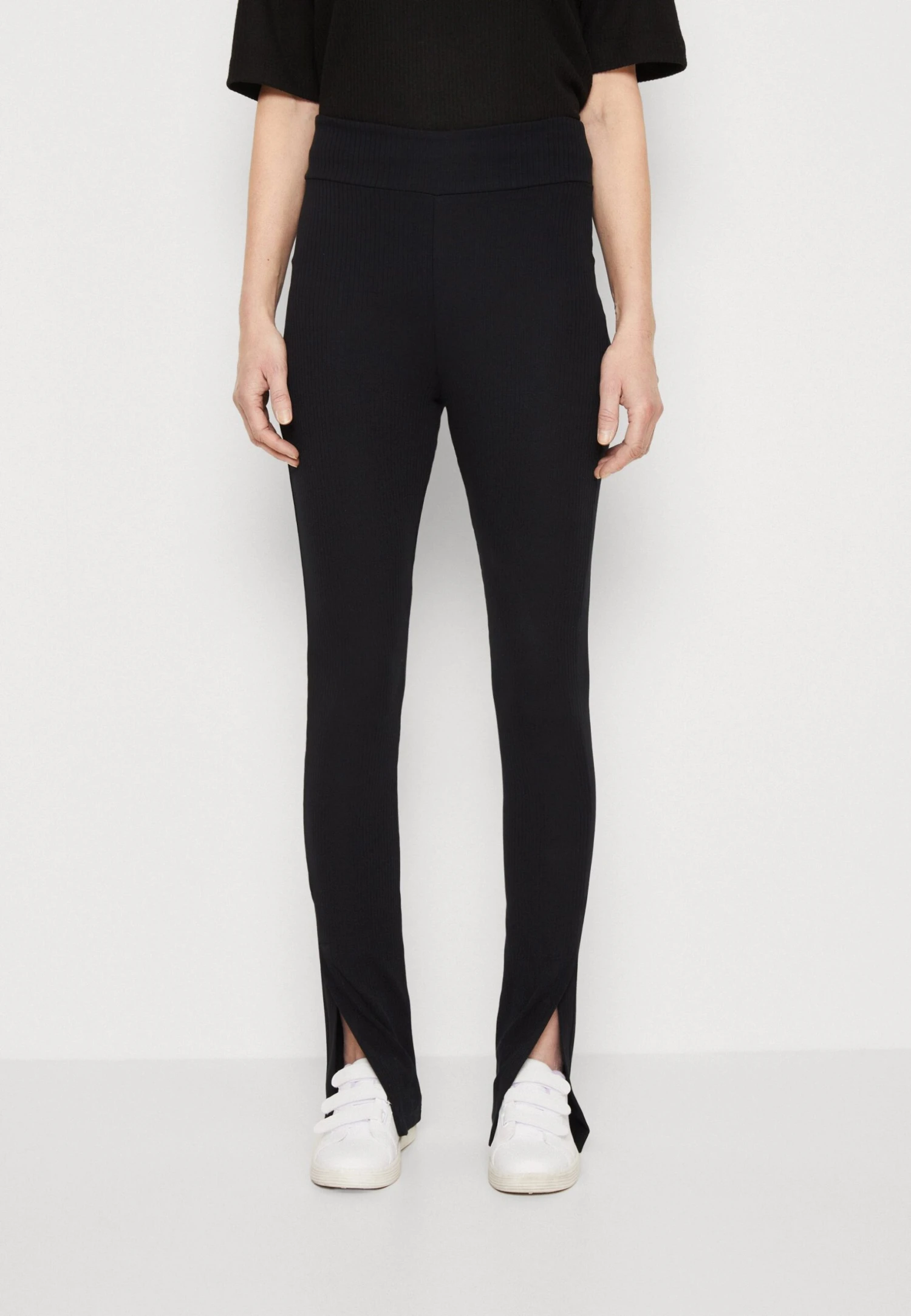 Edc By Esprit Legging - Black 3 Edc By Esprit Legging - Black