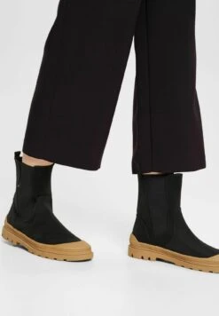 ESPRIT Korte Laarzen - Black