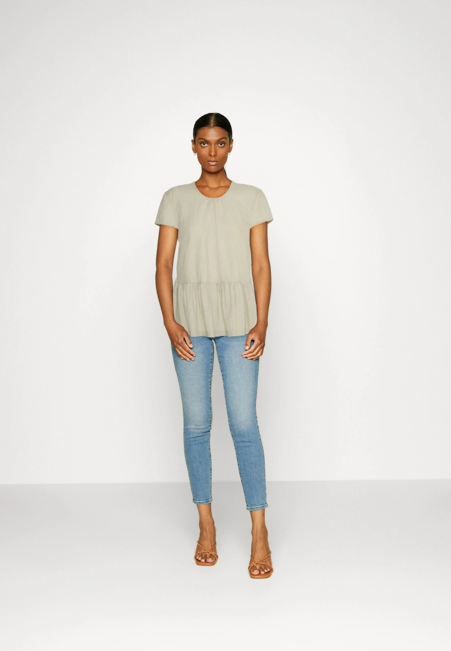 ESPRIT Blouse - Dusty Green 4 ESPRIT Blouse - Dusty Green - Afbeelding 2