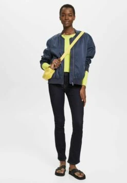 Esprit -Esprit 1f3af76aeea1412c8b74ee4897c75e72