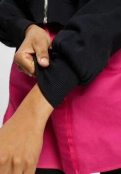 Edc By Esprit Gecroppter Mit Zipper - Sweater Met Rits - Black -Esprit 2484ad7db31e4ee9930bd208616af06b