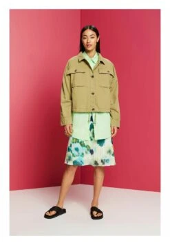 ESPRIT Indoor - Lichte Jas - Pistachio Green 18 ESPRIT Indoor - Lichte Jas - Pistachio Green -Esprit 3218b033ea1345c3a3f2187d75046117