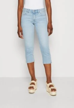 ESPRIT Capri - Jeansshort - Blue Light Wash