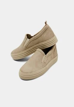 ESPRIT Sneakers Laag - Sand 15 ESPRIT Sneakers Laag - Sand -Esprit 3c0c455616bb4b399a720779fff28f46