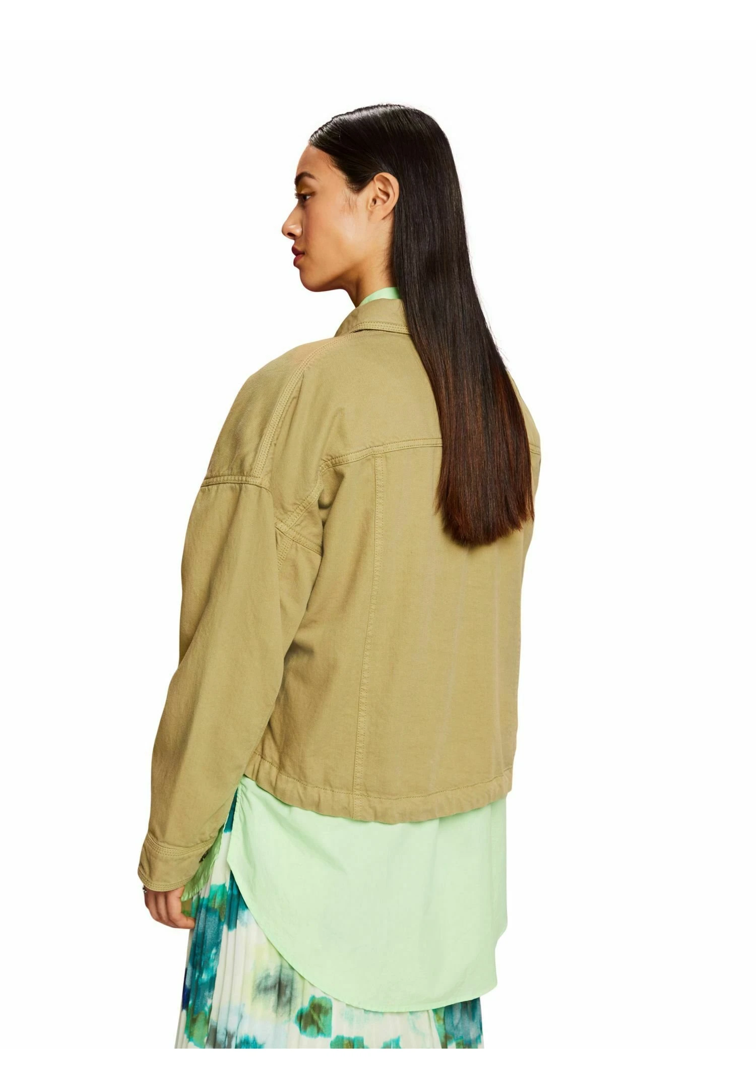 ESPRIT Indoor - Lichte Jas - Pistachio Green 4 ESPRIT Indoor - Lichte Jas - Pistachio Green - Afbeelding 2