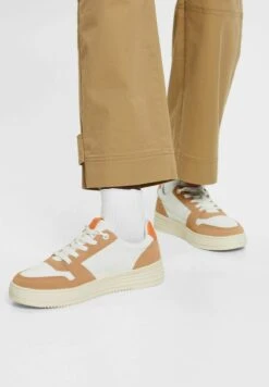 ESPRIT Mit Plateausohle - Sneakers Laag - Camel