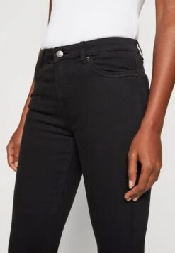 Edc By Esprit Capri - Jeansshort - Black -Esprit 6fe0d2a82b814b119e85cb7672f34d38