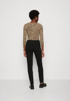 Edc By Esprit Sus Noos - Broek - Black -Esprit 7ab147354cc54d3096ef394a13470c41