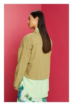 ESPRIT Indoor - Lichte Jas - Pistachio Green 15 ESPRIT Indoor - Lichte Jas - Pistachio Green -Esprit 7d07fe0b0bba4494a400ad7a1dffc69d