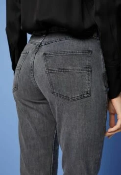 ESPRIT Slim Fit Jeans - Grey Medium Washed -Esprit 7ef9b9e11134411486518acf8a8af3b6