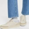 ESPRIT Zweifarbige In Optik - Sneakers Laag - Light Beige