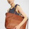 ESPRIT Shopper - Rust Brown 1 ESPRIT Shopper - Rust Brown -Esprit 86ad370f09df49d5b99cac79e886a8ef