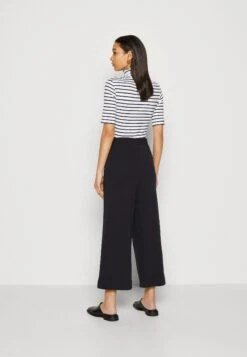 ESPRIT Solid - Broek - Black 10 ESPRIT Solid - Broek - Black -Esprit 8f68ac3dee454a9382db44225de95ff6