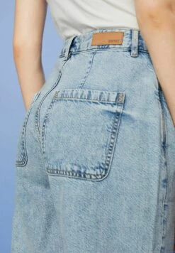 ESPRIT Jeansshort - Blue Bleached -Esprit 8f7a65ce09bd40f29d3f769d48819089