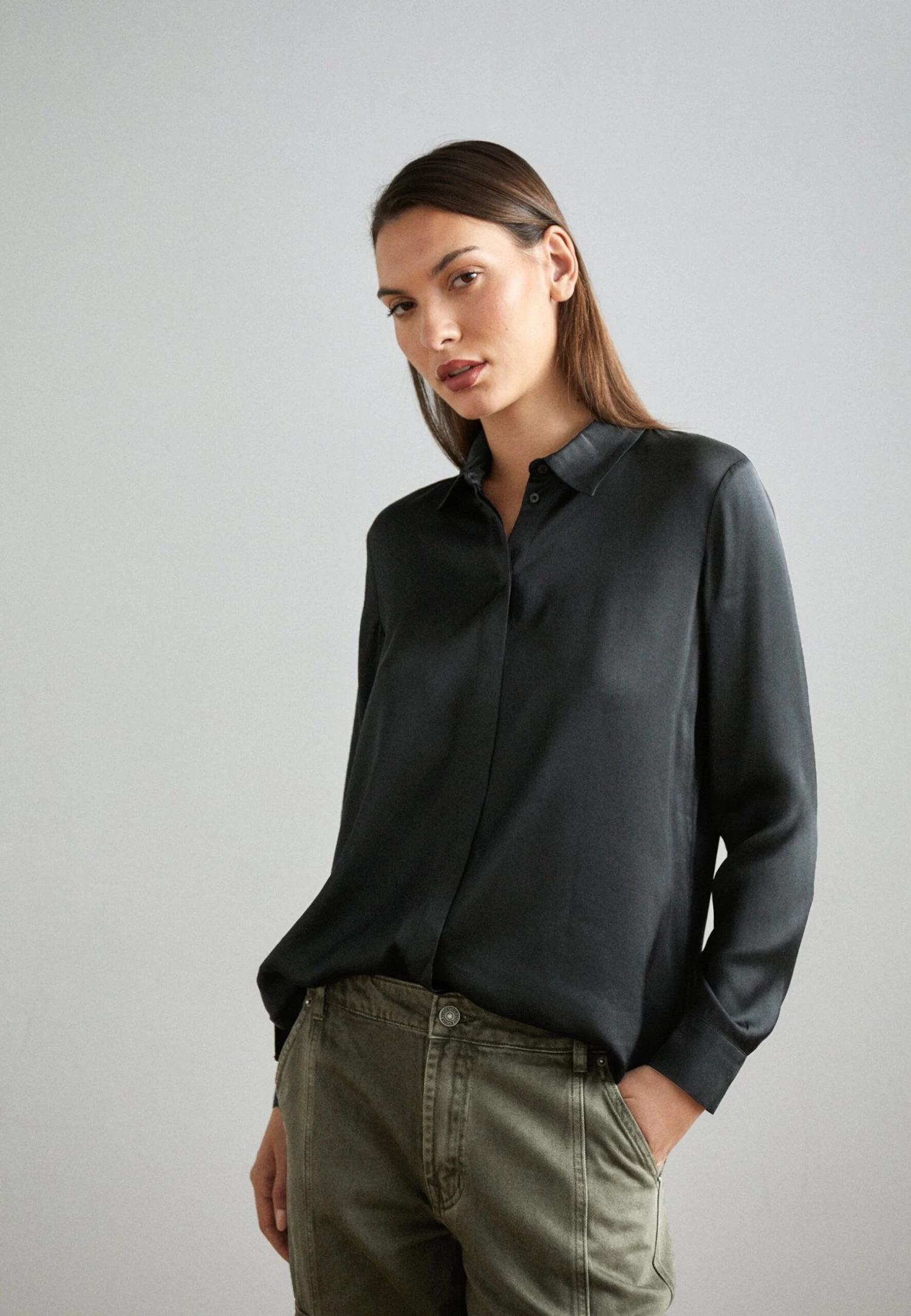 ESPRIT Viscose Sateen Blouse - Overhemdblouse - Black 3 ESPRIT Viscose Sateen Blouse - Overhemdblouse - Black