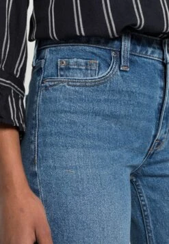 ESPRIT Sus Mr - Straight Leg Jeans - Blue Medium -Esprit 980e6bd207984c218c9e7c76a2eb0787