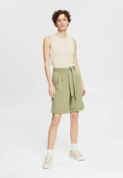 ESPRIT Mit Bundfalten - Shorts - Light Khaki -Esprit 9824b38e8edb44f7b6db6a5aad2f5a49