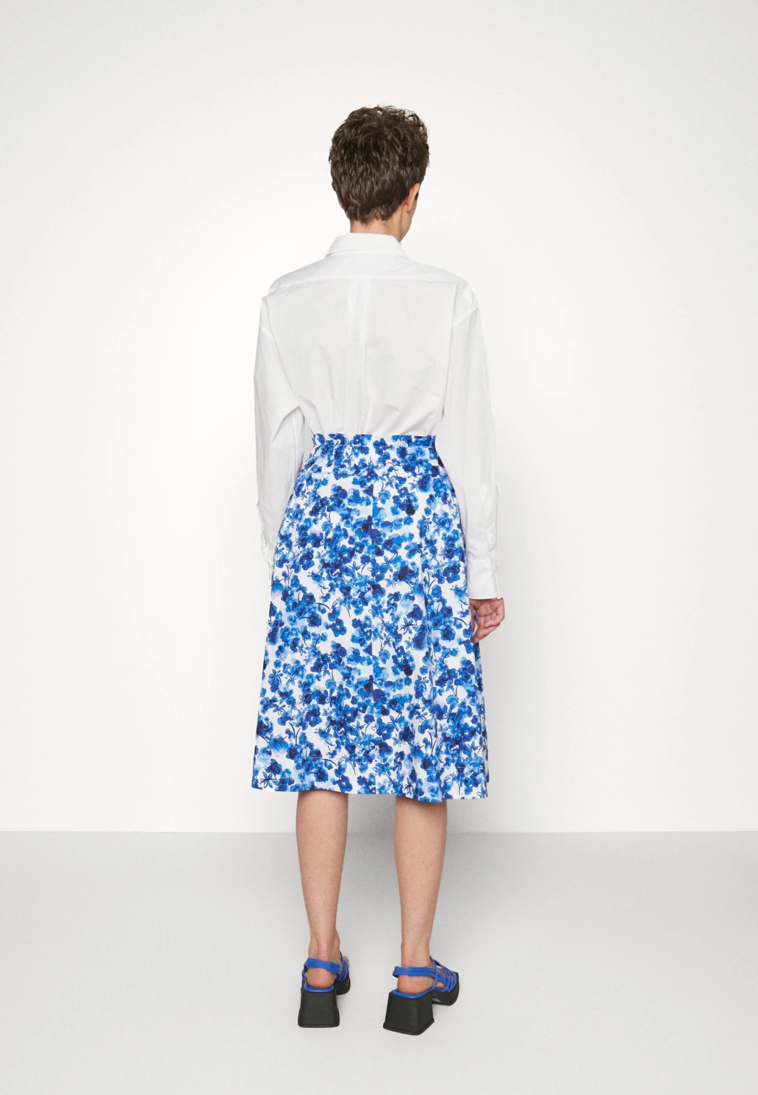 ESPRIT Sg-Ocs Stre - Maxirok - Ice 4 6 ESPRIT Sg-Ocs Stre - Maxirok - Ice 4 - Afbeelding 4