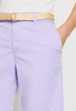 ESPRIT Shorts - Purple -Esprit 995068bbf9124a29bb76af12eb091677