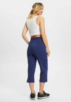 In Cropped-Länge - Trainingsbroek - Navy -Esprit 9aee6a492e1c4c079042d89559c136ac