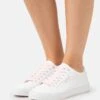 ESPRIT Sneakers Laag - White/Heavenly Pink -Esprit a01fbdeea1034de79e8039aef4e63dcc