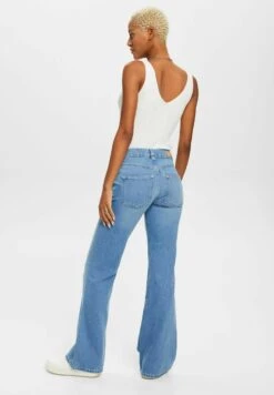ESPRIT Retro Mit Mittelhohem Bund - Flared Jeans - Blue Light Washed -Esprit a7fdfc5bfad242d78cd1f8a2a63ba287
