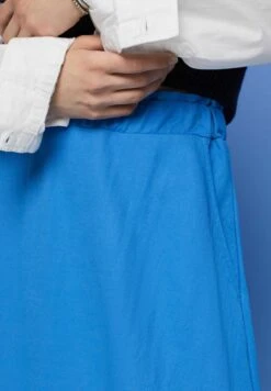 ESPRIT Maxirok - Bright Blue -Esprit a94c2c1fe9d14f6a908cb08e9625dc2b