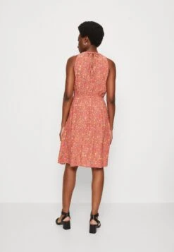 Edc By Esprit Neckholder Dress - Jurk - Coral Orange 10 Edc By Esprit Neckholder Dress - Jurk - Coral Orange -Esprit ab836a2c632f4948b879615c41da8b35