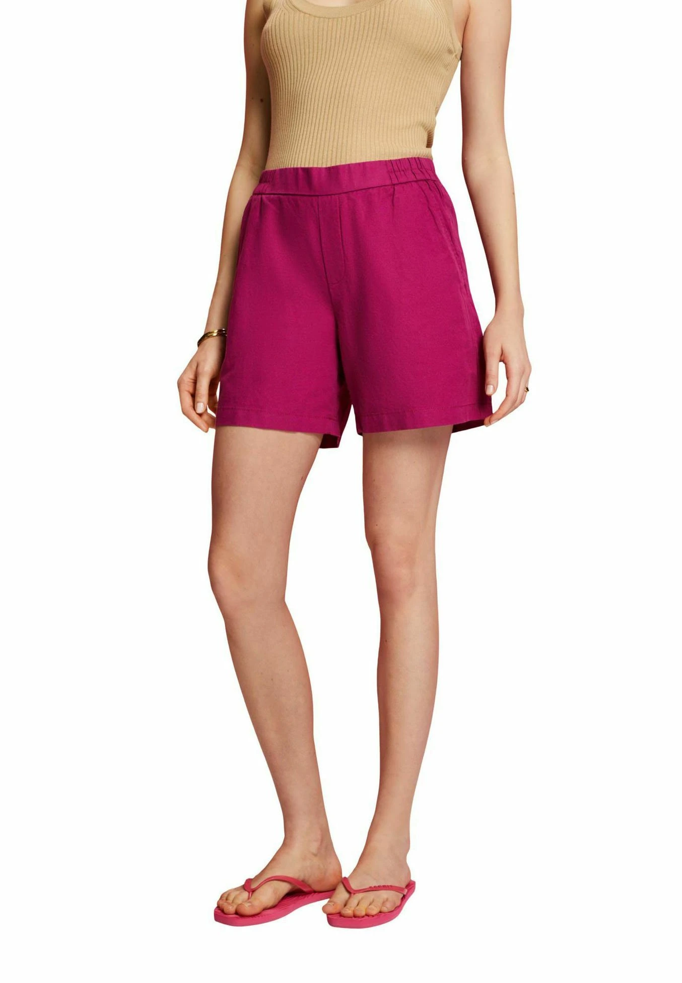 ESPRIT Shorts - Dark Pink 3 ESPRIT Shorts - Dark Pink
