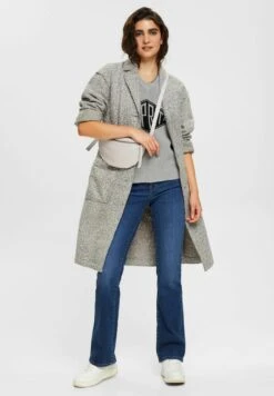 Edc By Esprit Flared Jeans - Blue Dark Washed -Esprit b55543e179a341efb7fc15b2662545c4