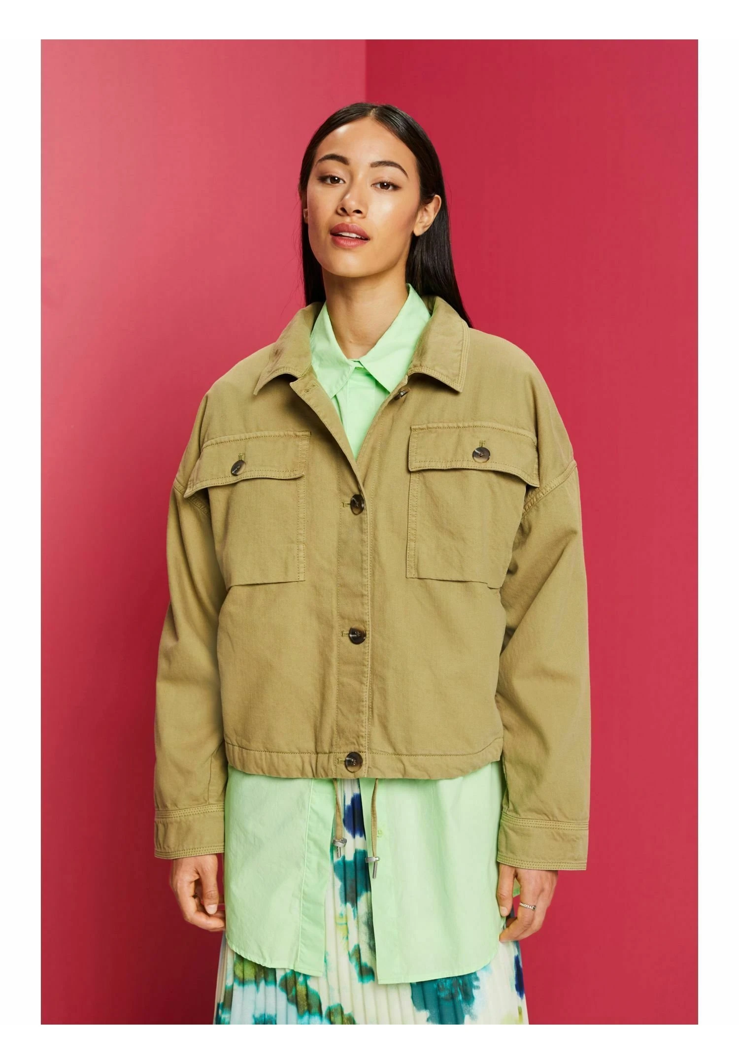 ESPRIT Indoor - Lichte Jas - Pistachio Green 5 ESPRIT Indoor - Lichte Jas - Pistachio Green - Afbeelding 3