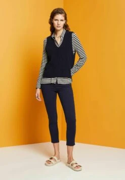 Edc By Esprit Stretchige Mid Rise In Cropped-Länge - Slim Fit Jeans - Navy -Esprit cb8549c11b594f5fb4c06f0733c85294