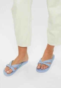 ESPRIT Multistrap-Design - Teenslippers - Light Blue