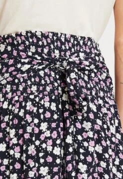 Edc By Esprit Skirt - A-Lijn Rok - Navy 13 Edc By Esprit Skirt - A-Lijn Rok - Navy -Esprit d8e6735e9e164dfda34a0629c5ea8eb9