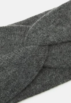 ESPRIT Oorwarmers - Grey -Esprit d8f2defb9f06401ba561ccbed3178eda