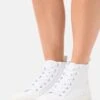 ESPRIT Sneakers Hoog - White 2 ESPRIT Sneakers Hoog - White -Esprit d95dcbcc61e44281825e4b3cbd9070b1