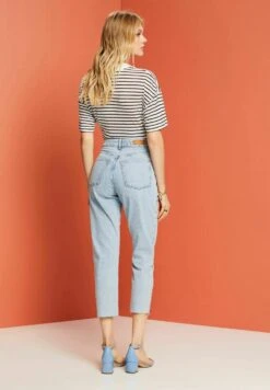 Edc By Esprit Straight Leg Jeans - Blue Bleached -Esprit e37705cbf2b246f68d28717968c23fd7