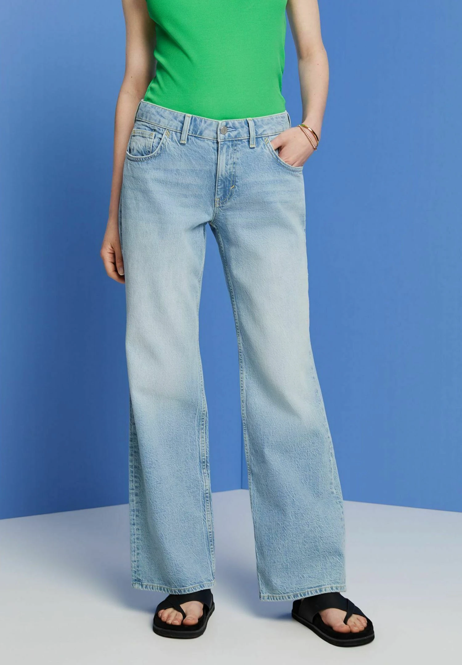 ESPRIT Flared Jeans - Blue Light Washed 6 ESPRIT Flared Jeans - Blue Light Washed - Afbeelding 4