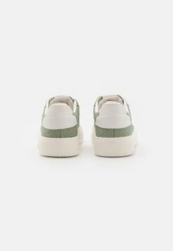 ESPRIT Sneakers Laag - Khaki Green -Esprit f6c26f8c6fd14fa3b4360f562ddaa000