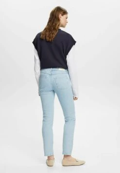 ESPRIT Mit Mittlerer Bundhöhe - Slim Fit Jeans - Blue Bleached -Esprit f7e77159b9694a3ebea7d03a2ae9f809
