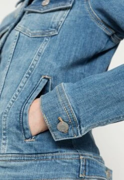 ESPRIT Indoor- Spijkerjas - Blue Light Wash -Esprit fbc9701229fd4dfa85aa2cb28071e725